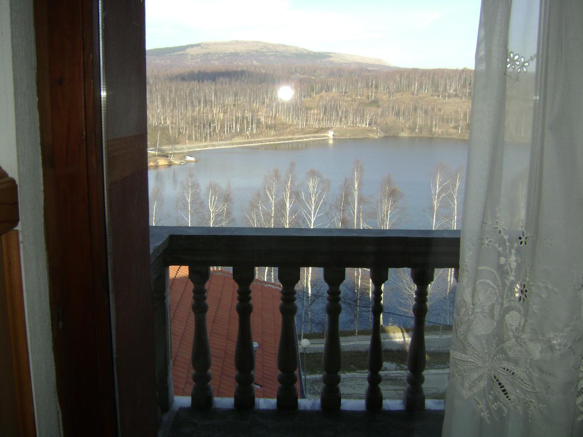 Mm Narcis Vlasina Rid Exterior photo