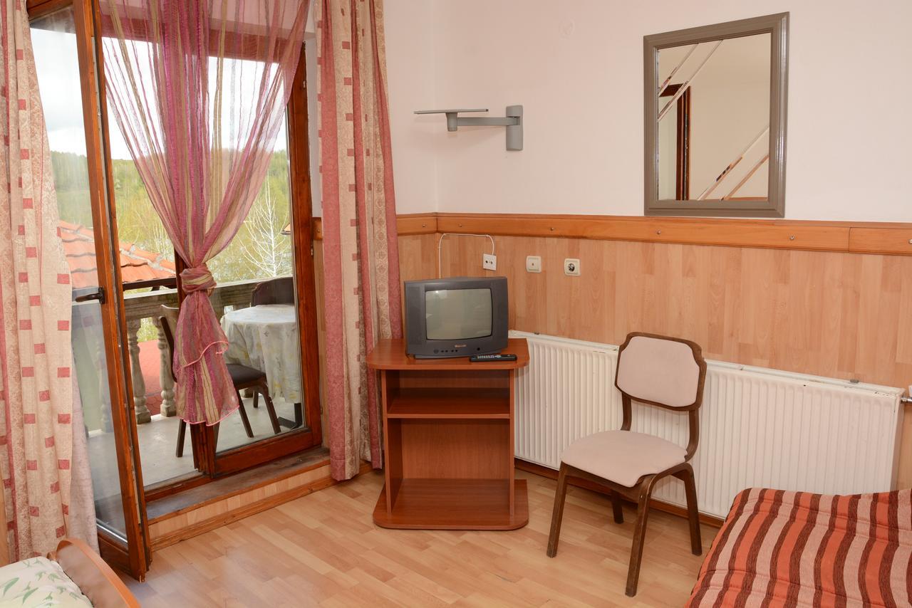 Mm Narcis Vlasina Rid Exterior photo