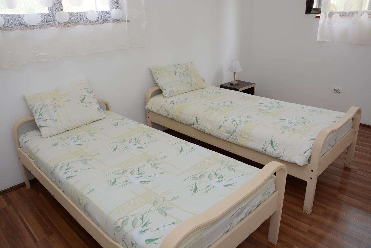 Mm Narcis Vlasina Rid Exterior photo