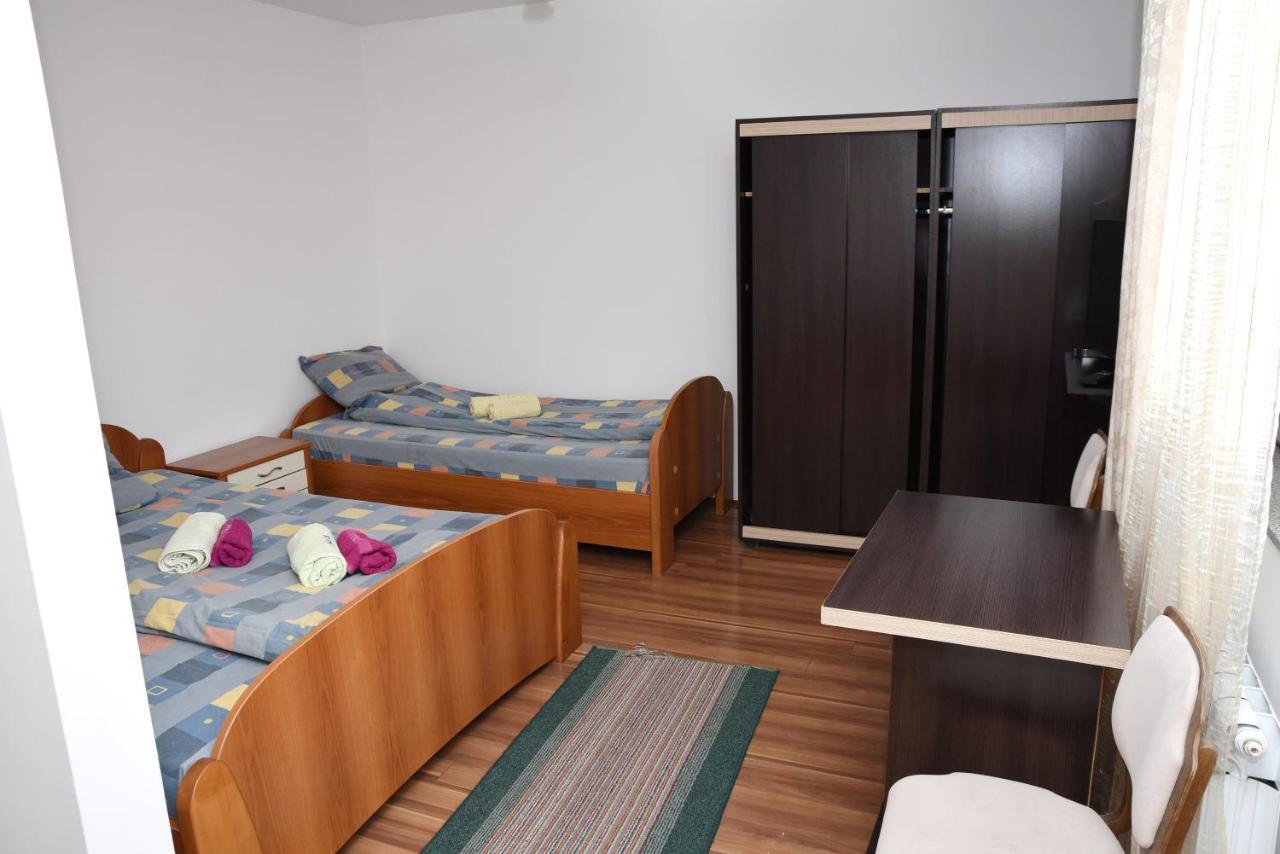 Mm Narcis Vlasina Rid Exterior photo