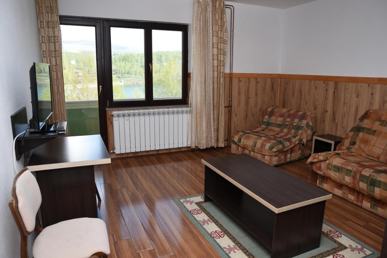 Mm Narcis Vlasina Rid Exterior photo