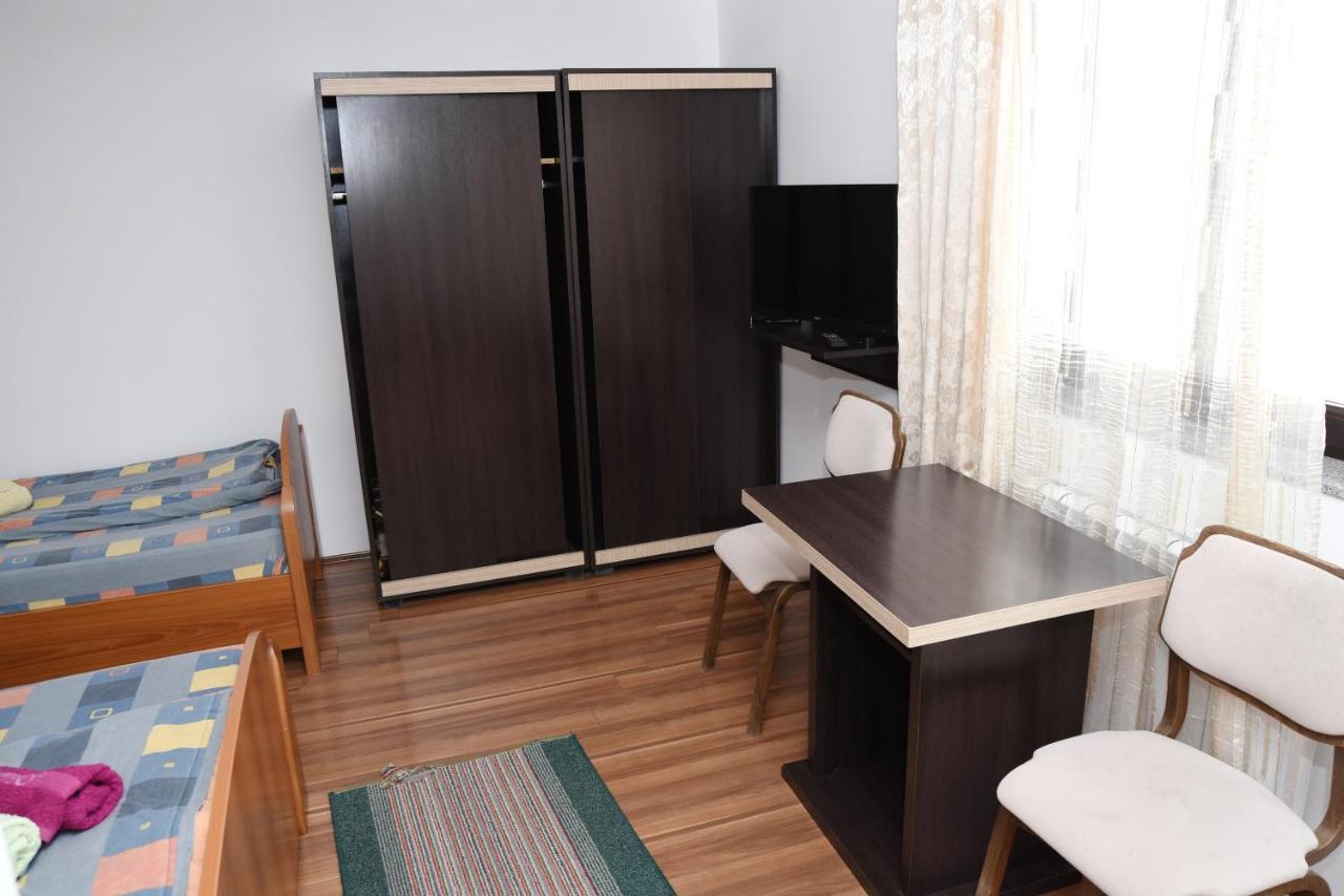 Mm Narcis Vlasina Rid Exterior photo